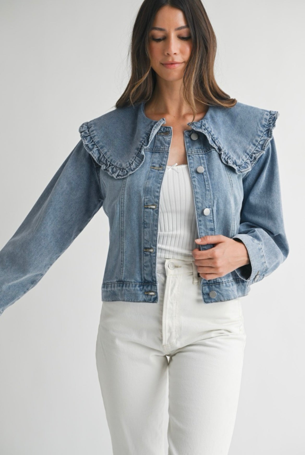 Floral denim jacket with large Peter Pan collar