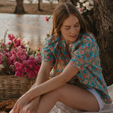 Blusa/camisa de manga corta con estampado 'Meadow Song' y 'Liberty'